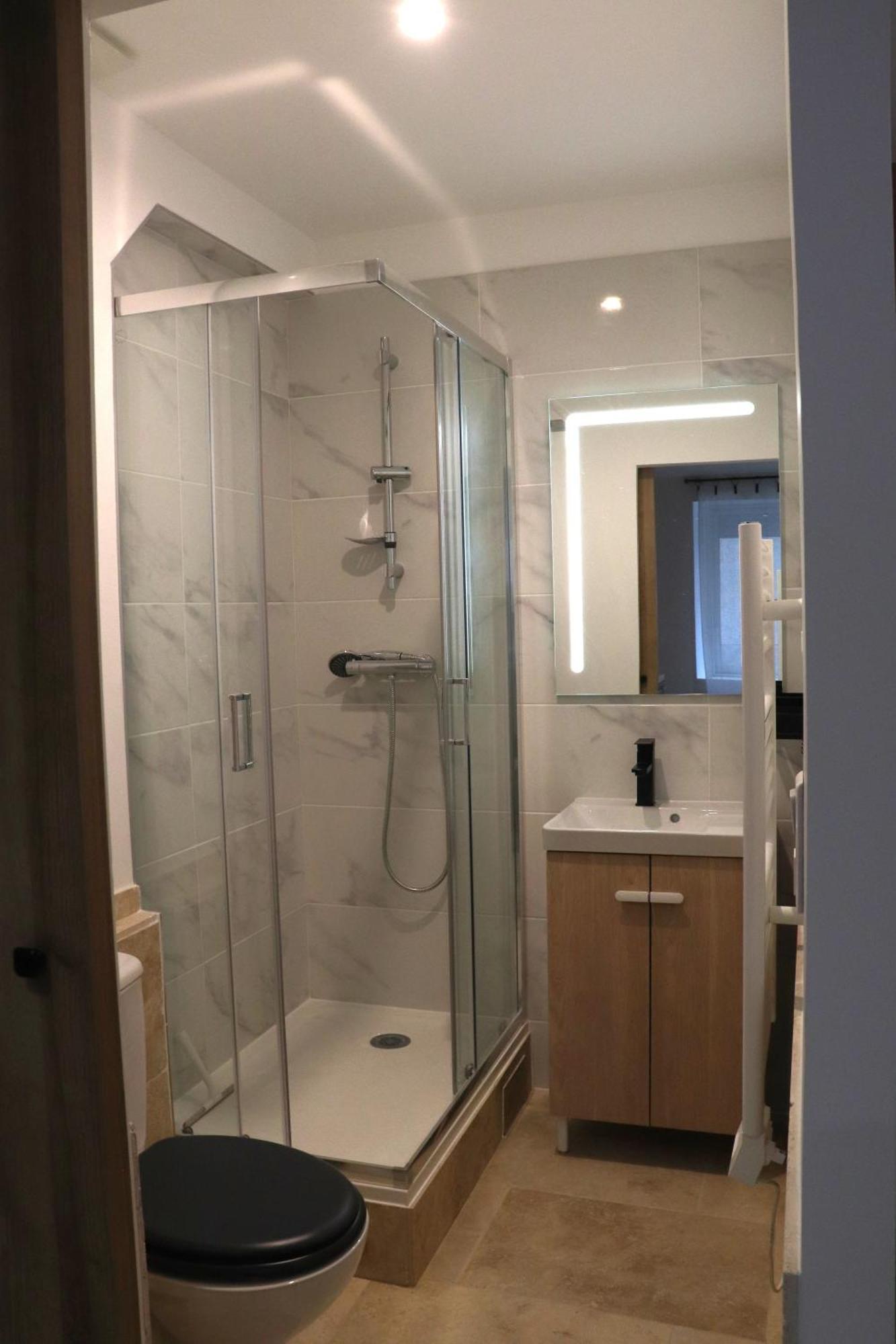 Superbes Appartements Modernes Et Neufs Bagnols-sur-Ceze Bagian luar foto